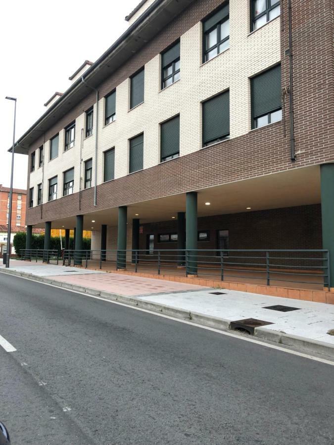 Piso Vacacional En Aviles Apartment Bagian luar foto